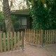 Puerta madera para valla clásica jardín