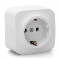 Base enchufe Schuko de superficie blanca 2P + TT 16A