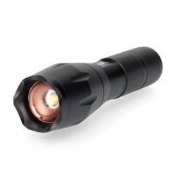 Linterna de aluminio negra LED 5W 140lm 7000K IP64 a pilas 3xAAA incluidas