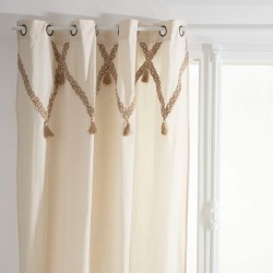 Cortina de algodón beige con pompones de yute 140x260cm