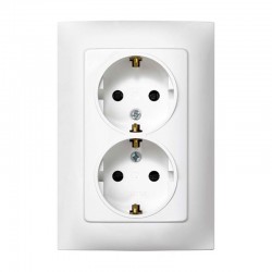 Base enchufe doble empotrable TT S-10
