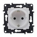 Base enchufe empotrable 2P + T Niloe Step Legrand