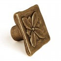 Pomo de mueble zamak cuero viejo flor 33x33mm