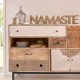 Namaste decorativo de madera de mango 56x3,2x9,5cm