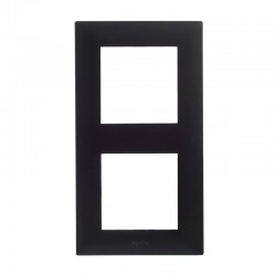 Marco doble para enchufe empotrable Niloe Step Legrand