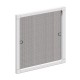 Mosquitera ventana con marco blanco